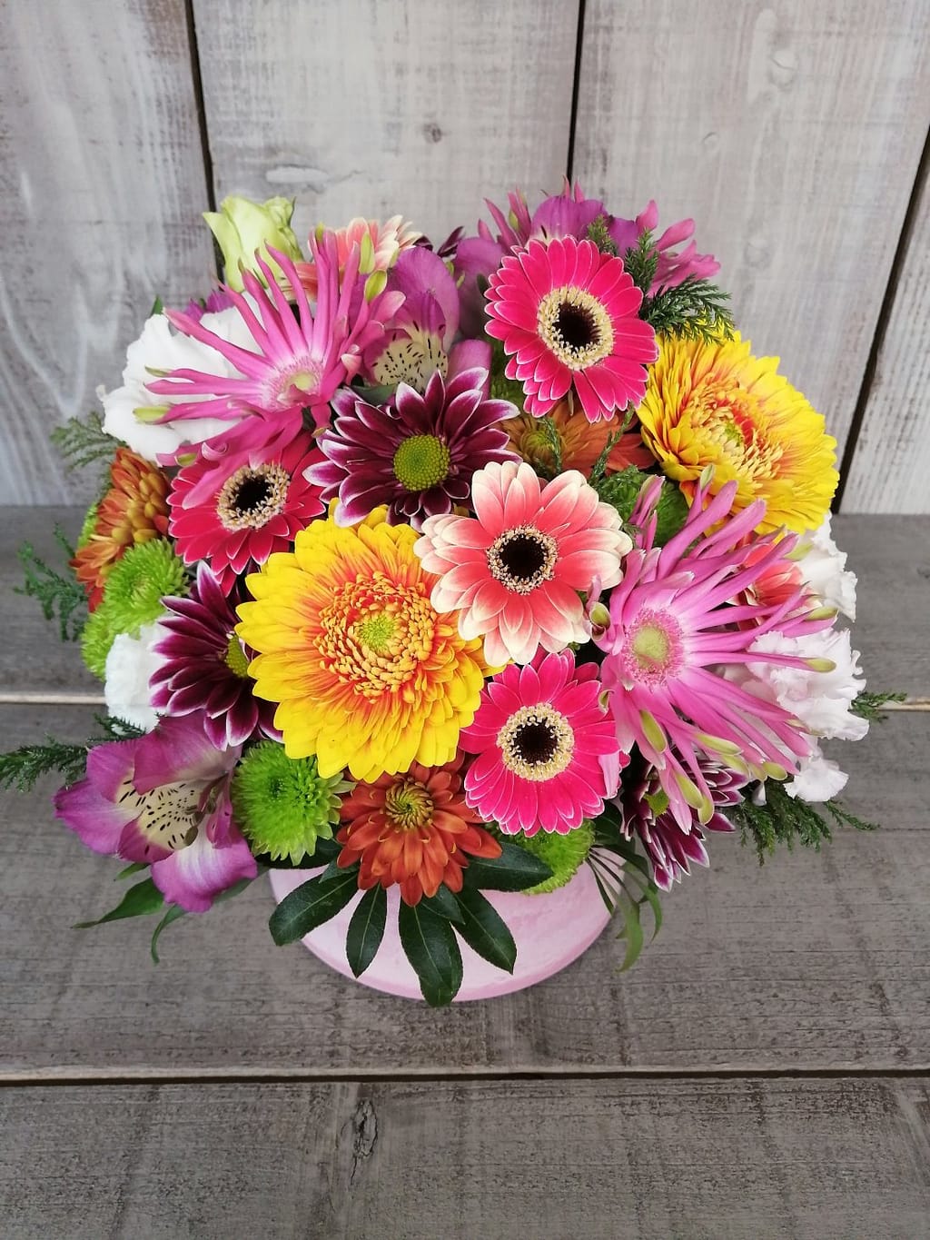 ガーベラメインのアレンジメント 11月の花