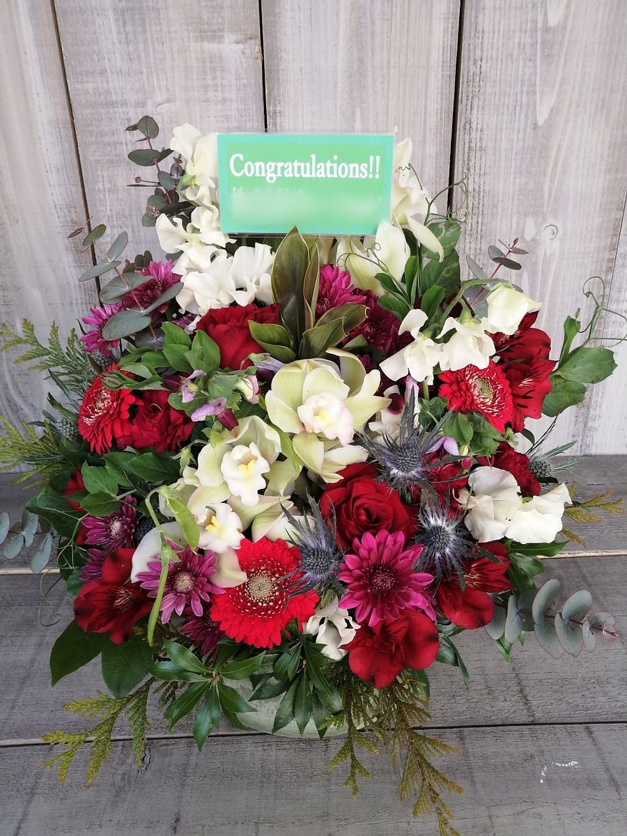 ららぽーと横浜にお届けした開店御祝いのアレンジメント