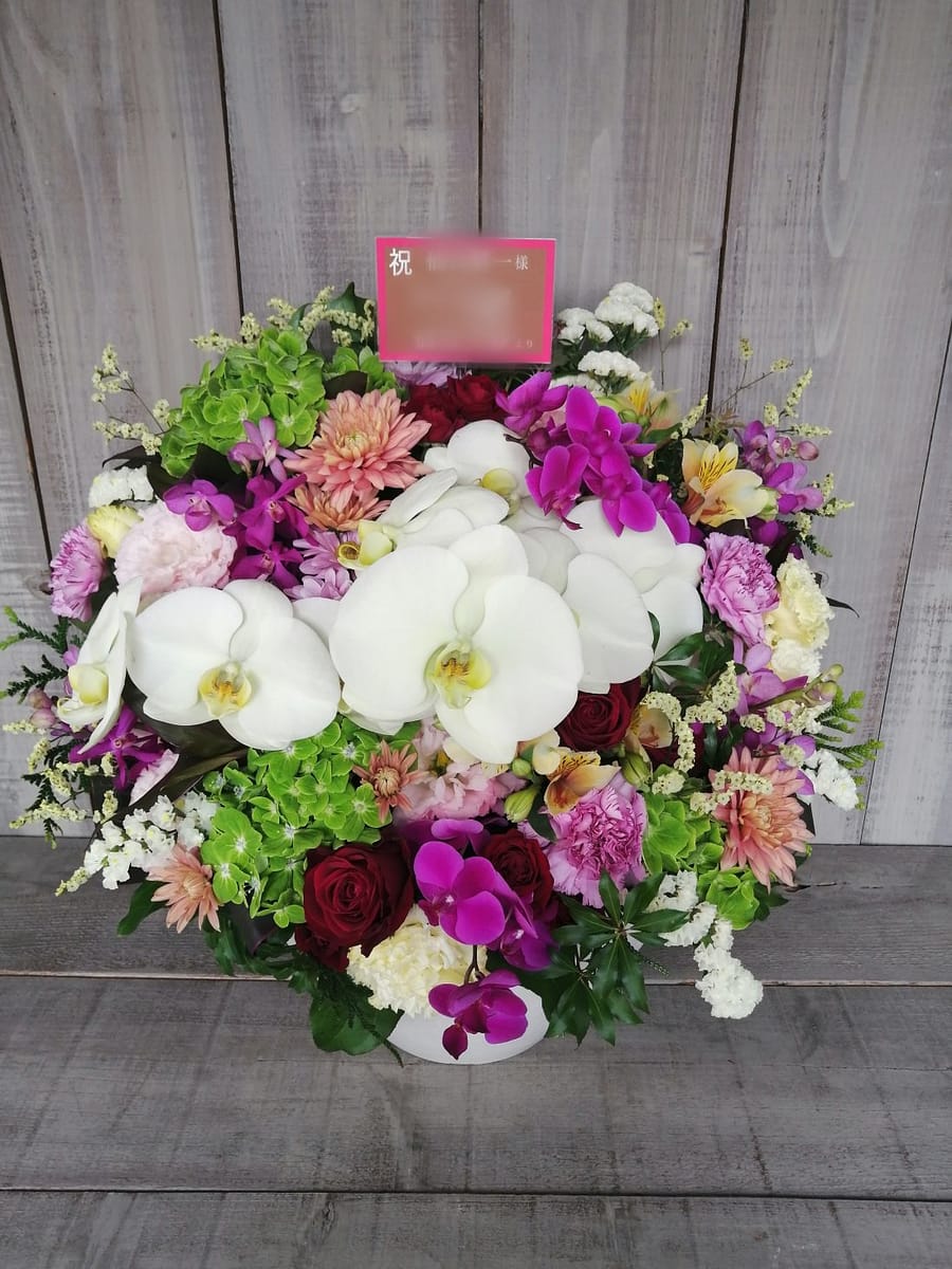 港区三田芝の建築会館ギャラリーにお届けした個展開催御祝い