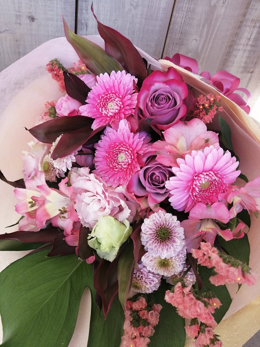 ピンク系花束