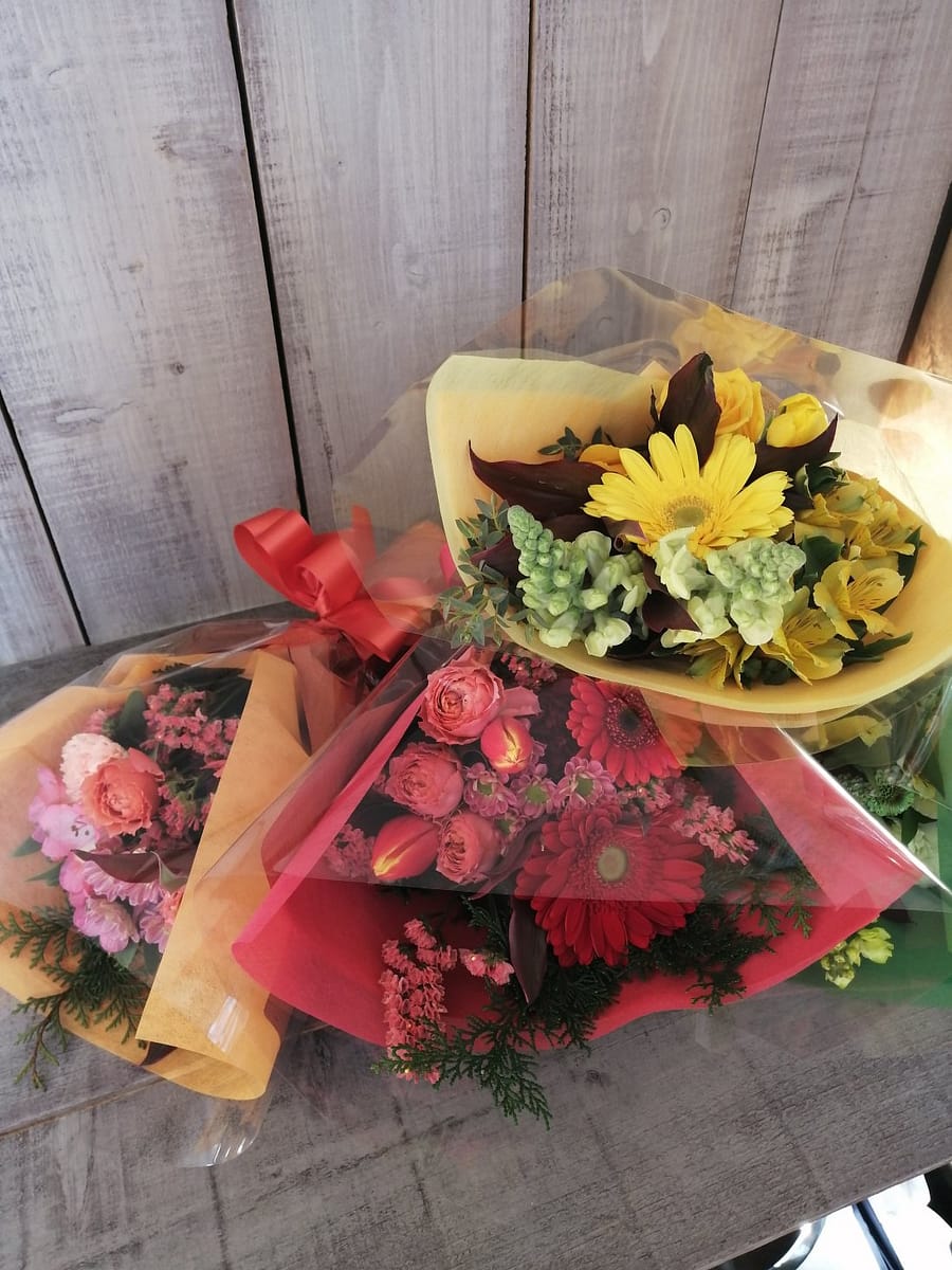 クランクアップ花束 BSフジ