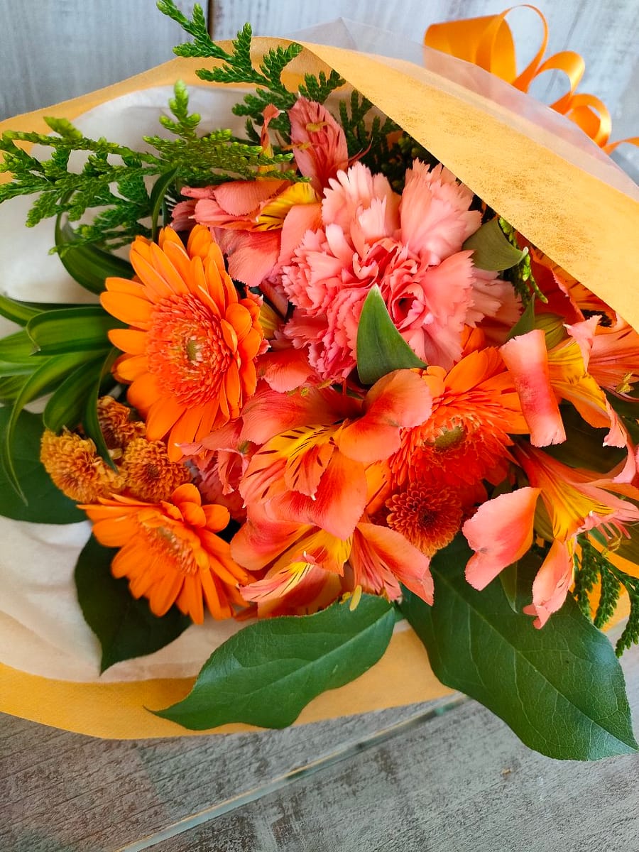 花束3 オレンジ